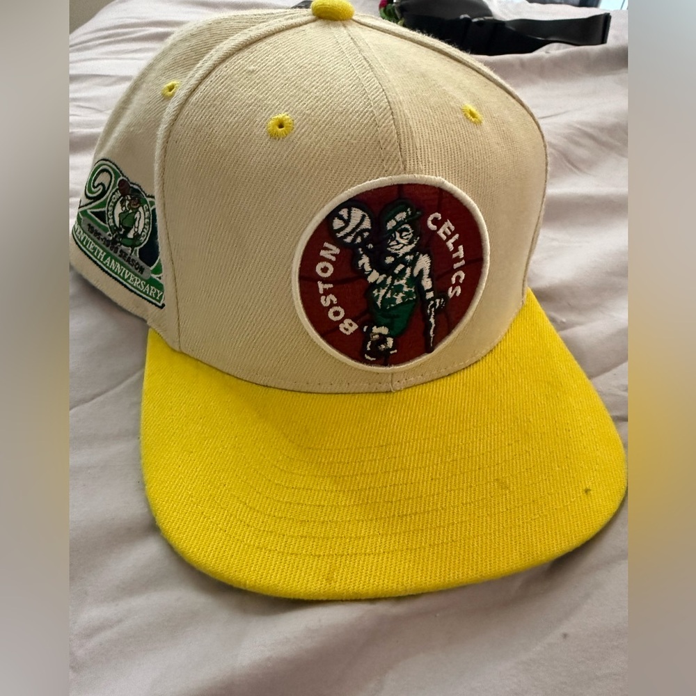 Mitchell & Ness Yellow and Cream Snapback Hat